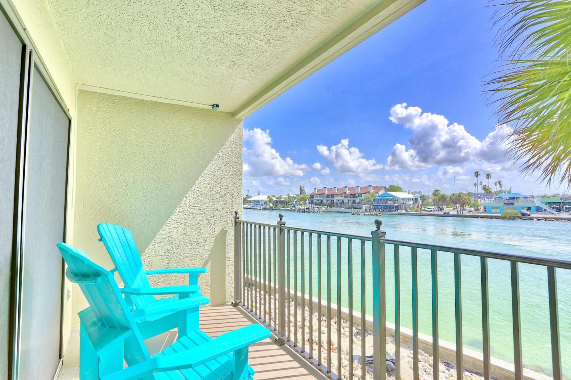 Land's End 4-206 Bay Front - Premier Holiday home St. Pete Beach