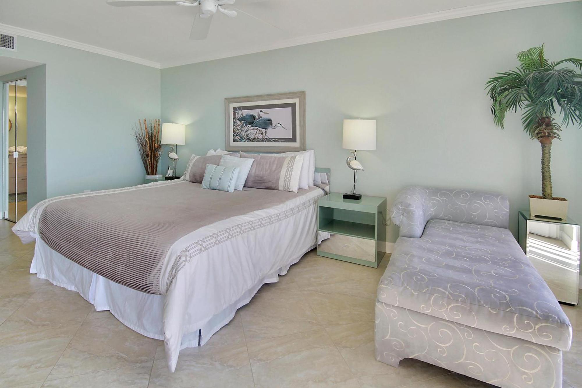 Land's End 11-406 Front - Premier