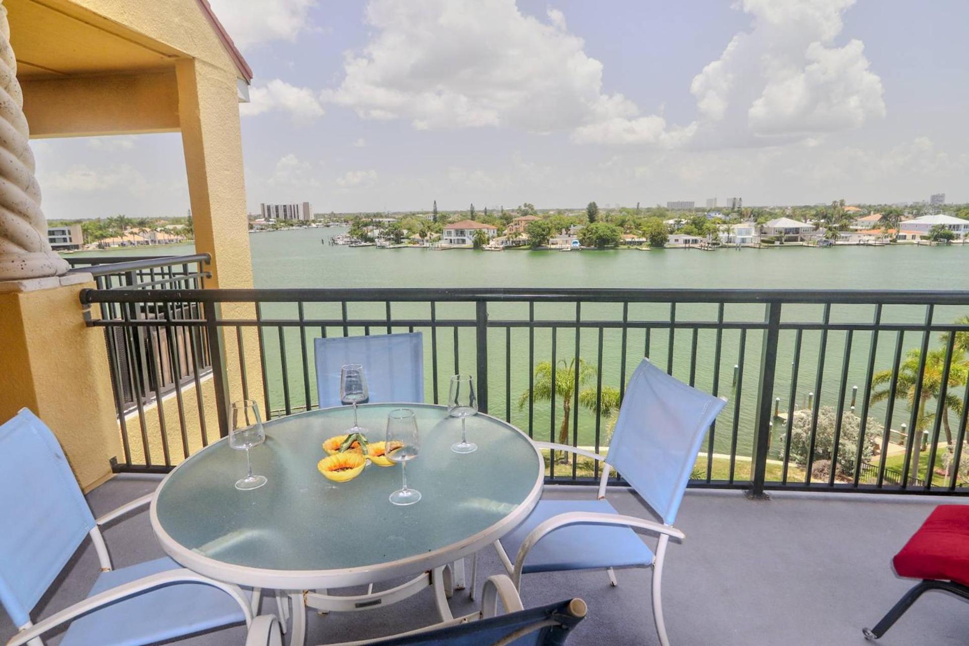 Holiday home 409 - Palms Of Treasure Island