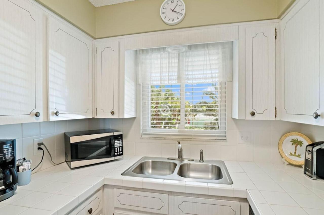 Holiday home Waves 16 1 Bedroom Paradise With Heated Pool In