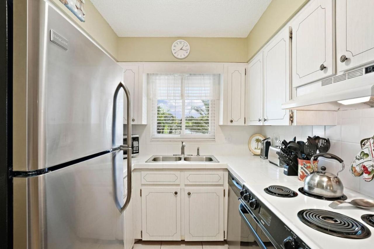 Waves 16 1 Bedroom Paradise With Heated Pool In St. Pete Beach
