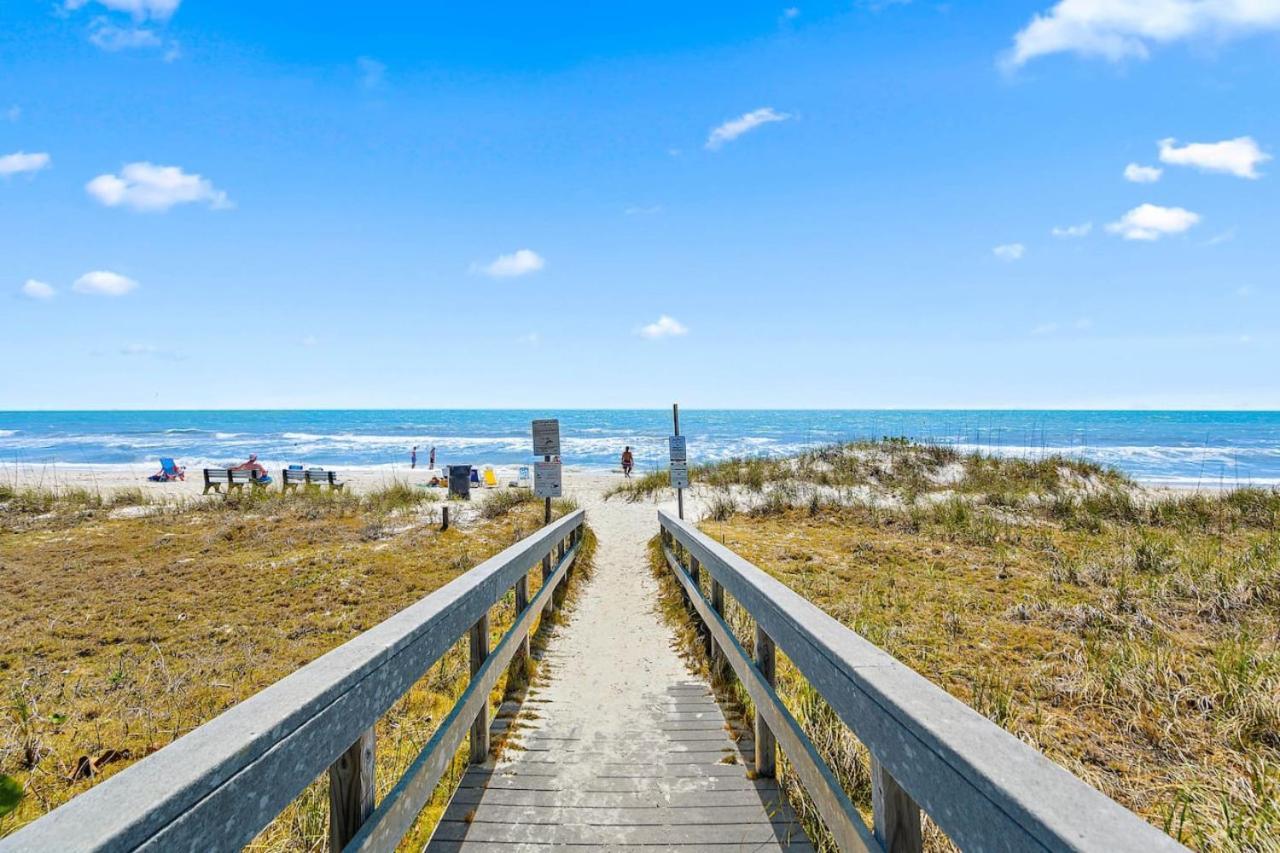 Lands End 8 305 Direct Gulf Front Tranquility Holiday home *
