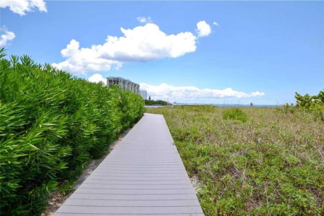 Lands End 8 305 Direct Gulf Front Tranquility Holiday home