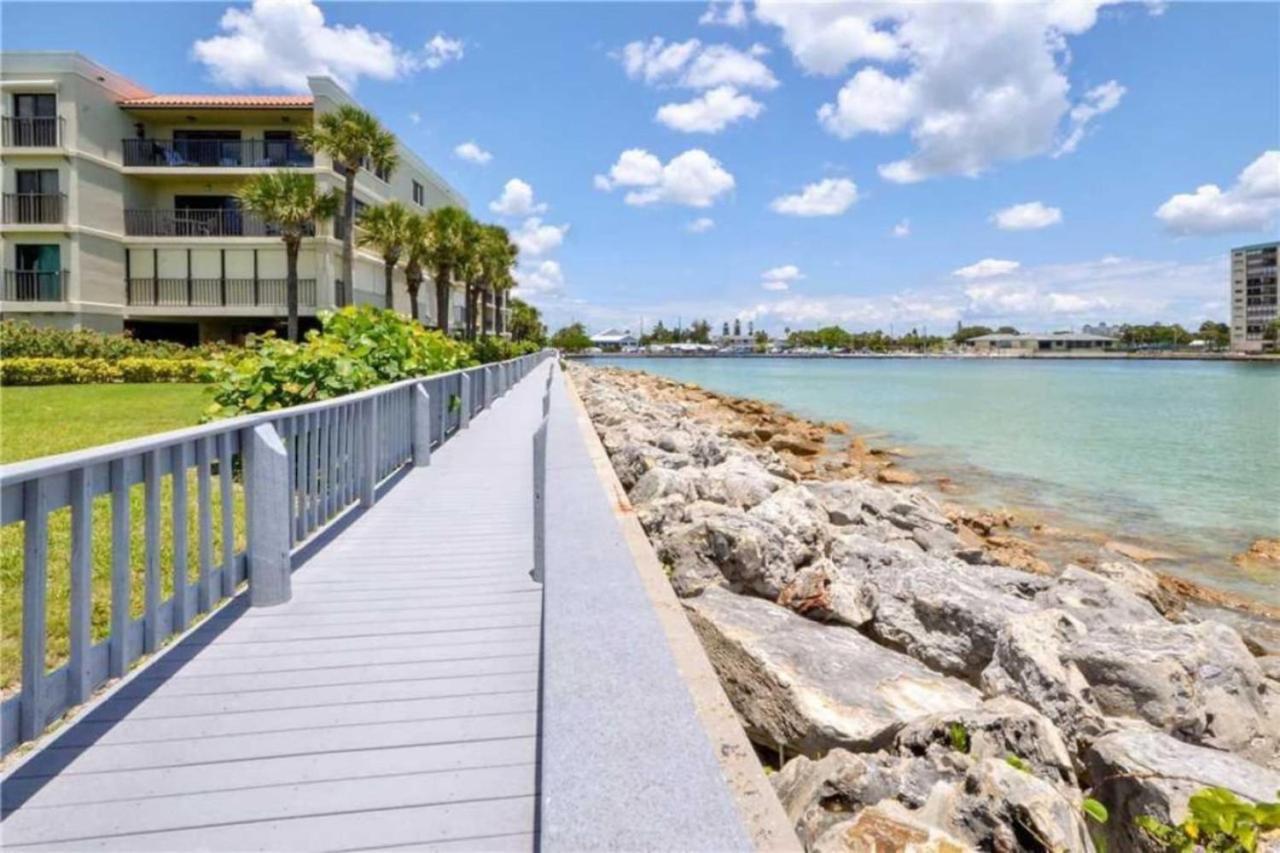 Lands End 8 305 Direct Gulf Front Tranquility Holiday home St. Pete Beach