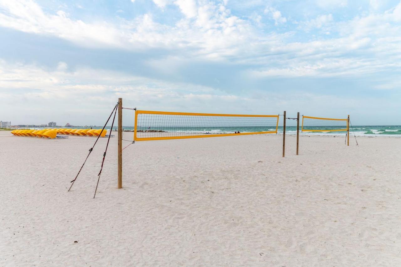 Friendly Native Retreat 2bd 1br Walk To Holiday home St. Pete Beach