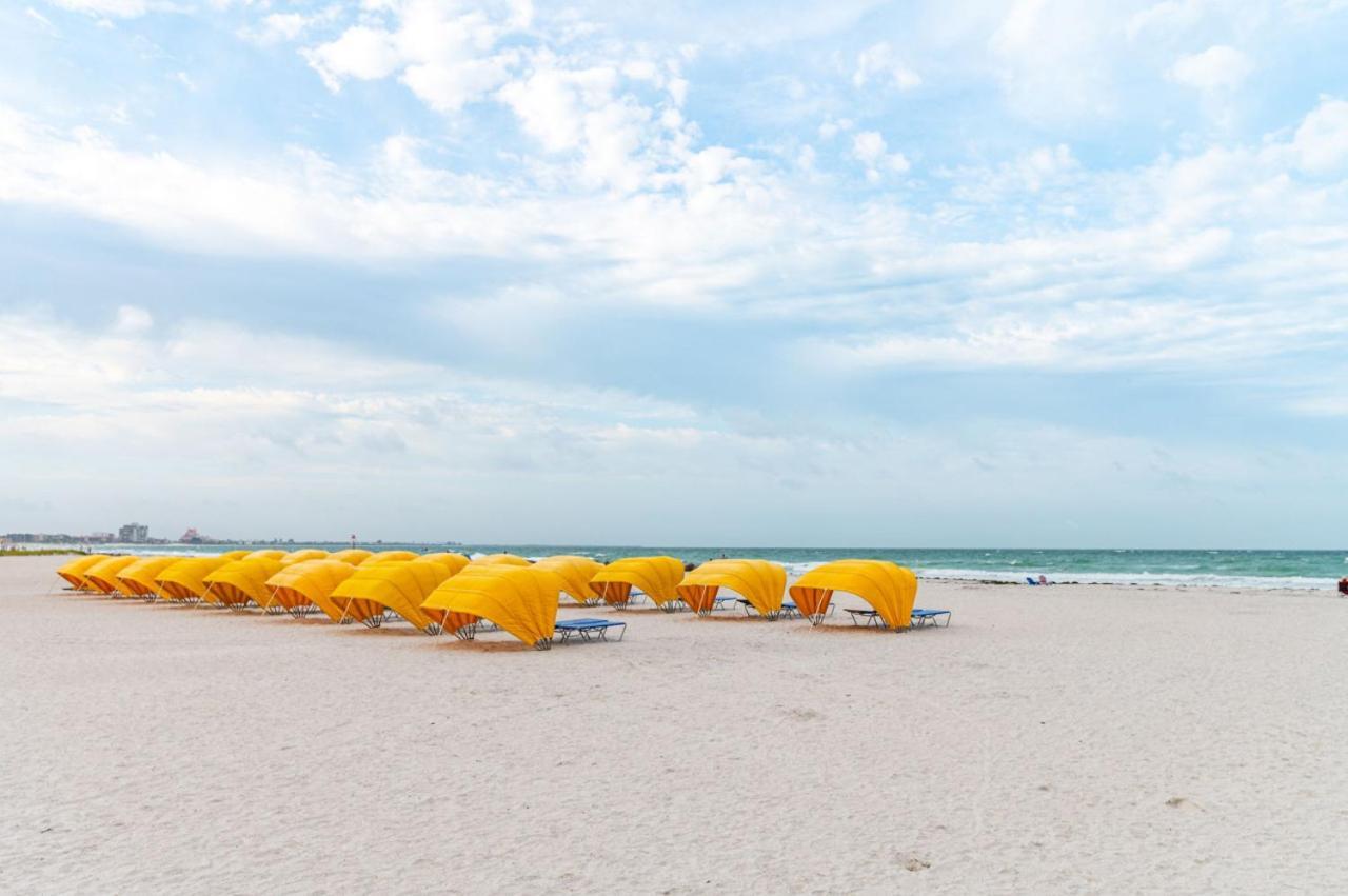 Friendly Native Retreat 2bd 1br Walk To Holiday home St. Pete Beach