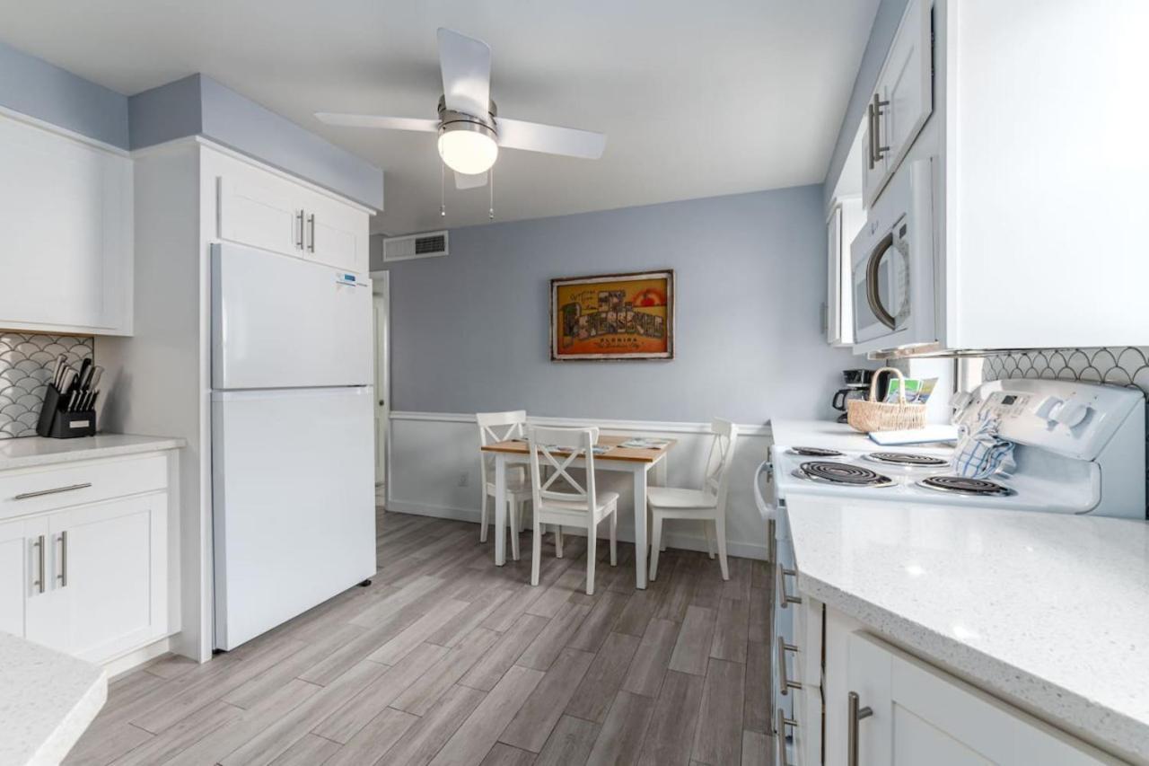 Friendly Native Retreat 2bd 1br Walk To Holiday home *