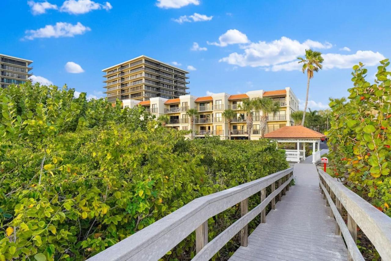 Lands End Beachfront Elegance Floor Corner Holiday home St. Pete Beach
