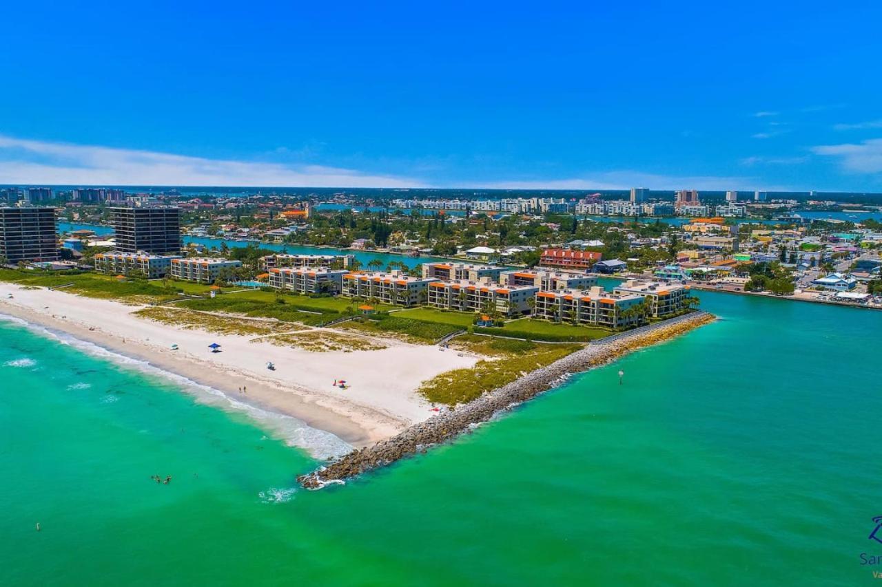 Lands End Beachfront Elegance Floor Corner * St. Pete Beach