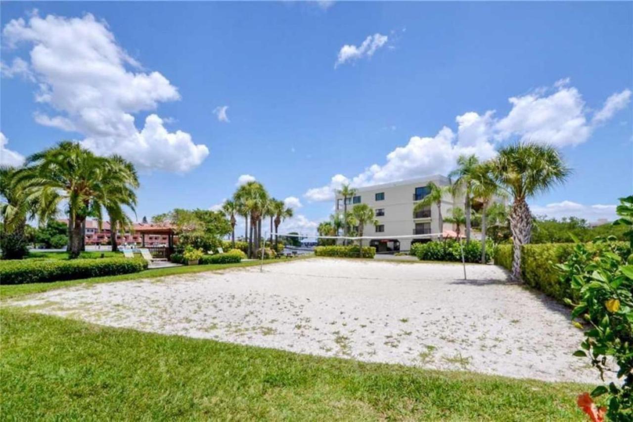 Lands End Beachfront Elegance Floor Corner * St. Pete Beach