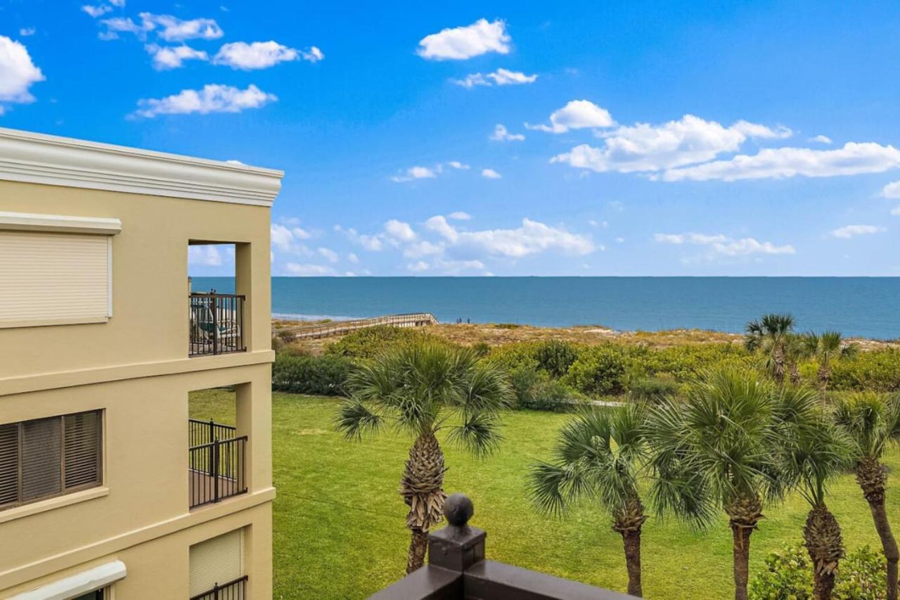 Lands End Beachfront Elegance Floor Corner *