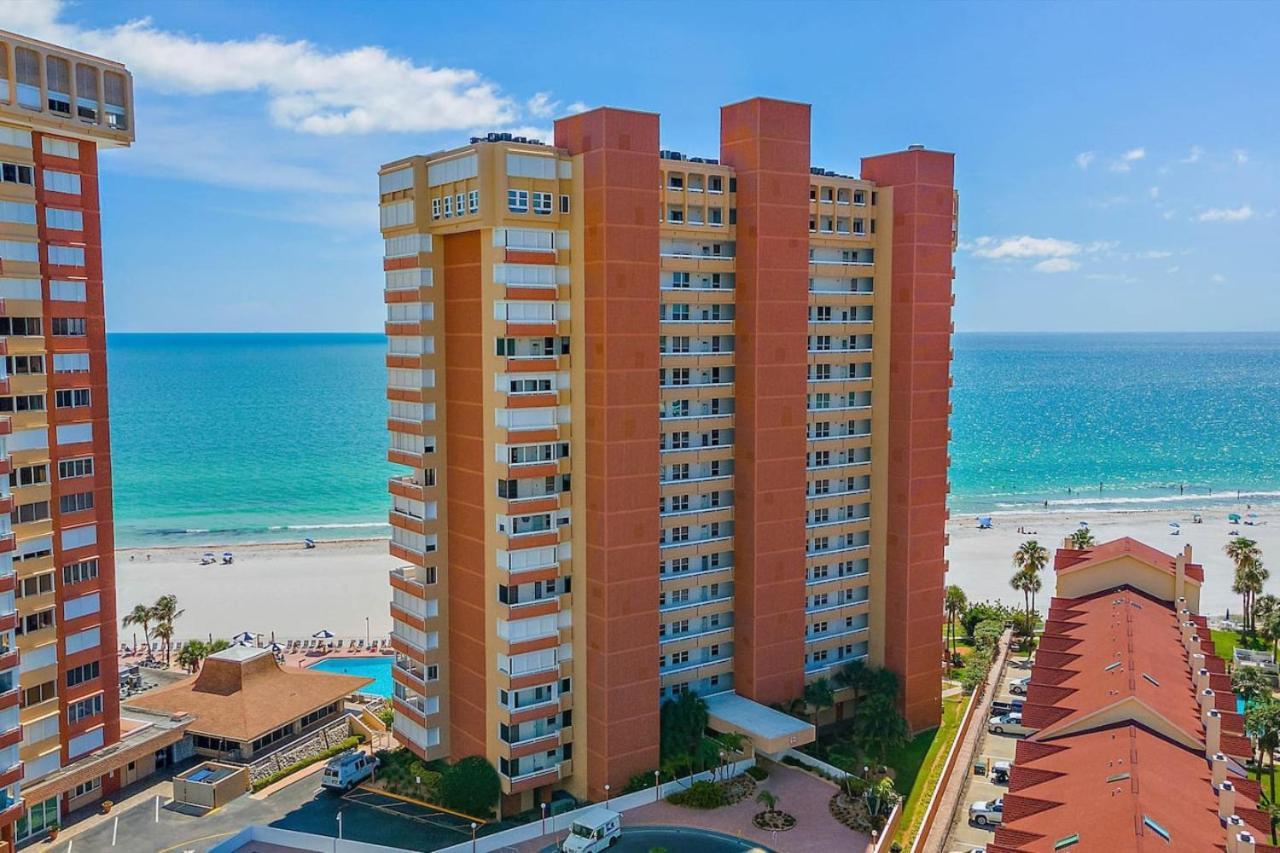 Redington Towers 3f 2bd 2ba Beachfront Holiday home