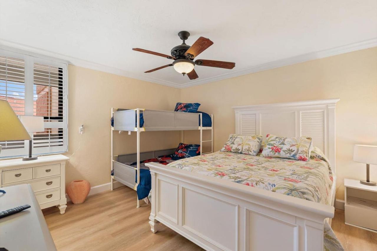 Redington Towers 3f 2bd 2ba Beachfront St. Pete Beach