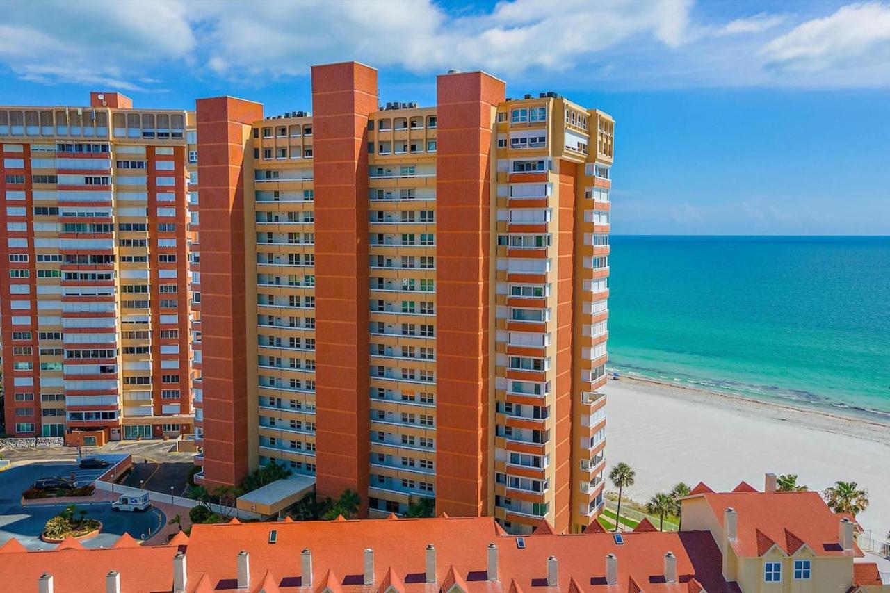 Redington Towers 3f 2bd 2ba Beachfront Holiday home St. Pete Beach