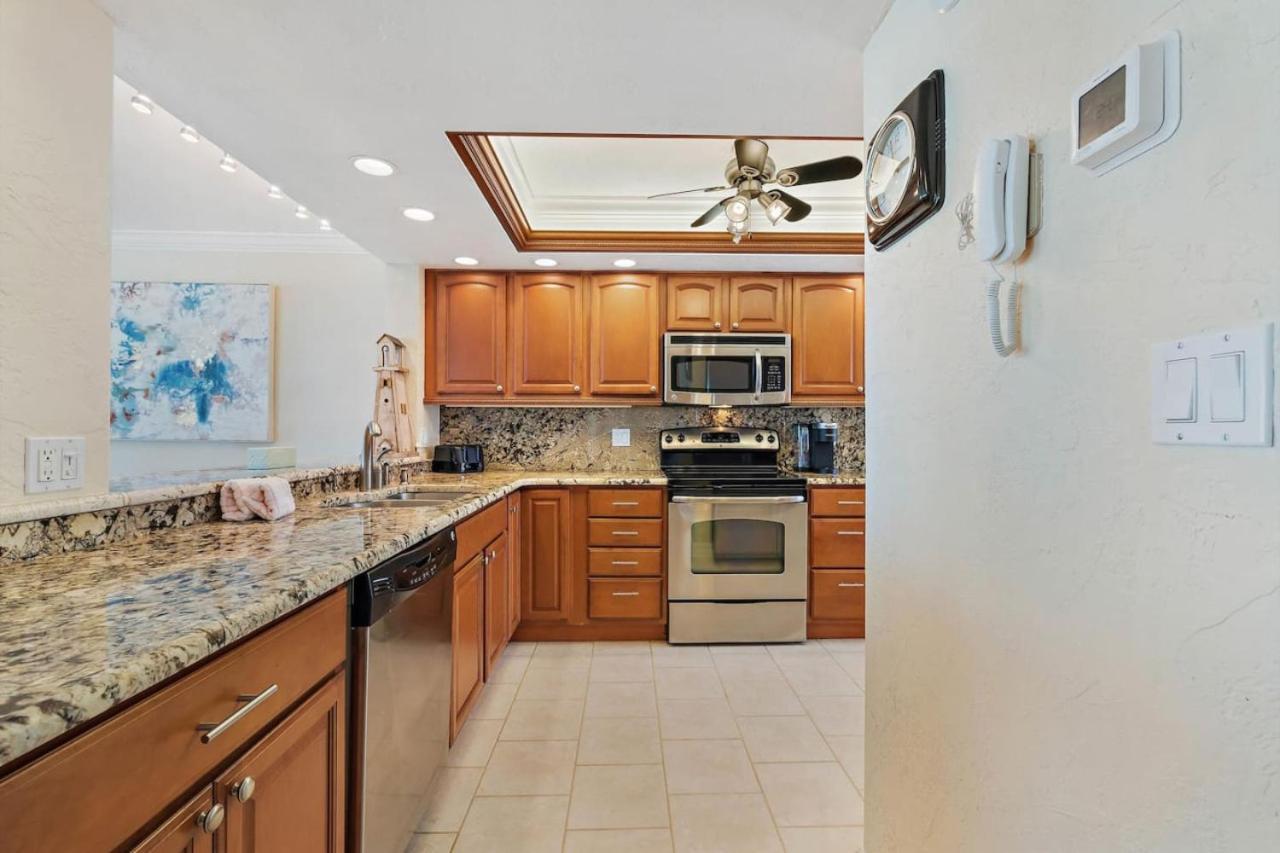 Holiday home Redington Towers 3f 2bd 2ba Beachfront St. Pete Beach