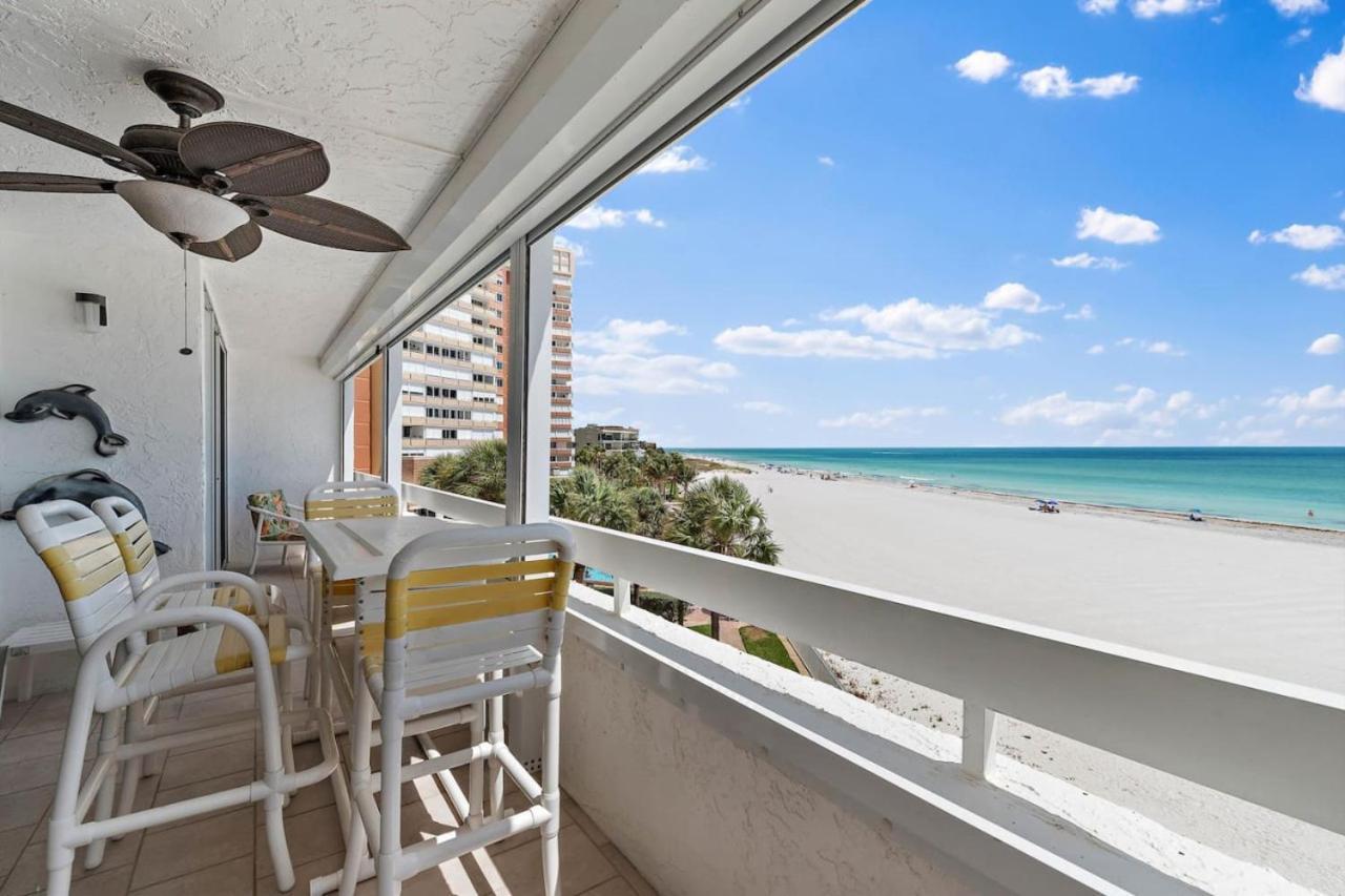 Holiday home Redington Towers 3f 2bd 2ba Beachfront