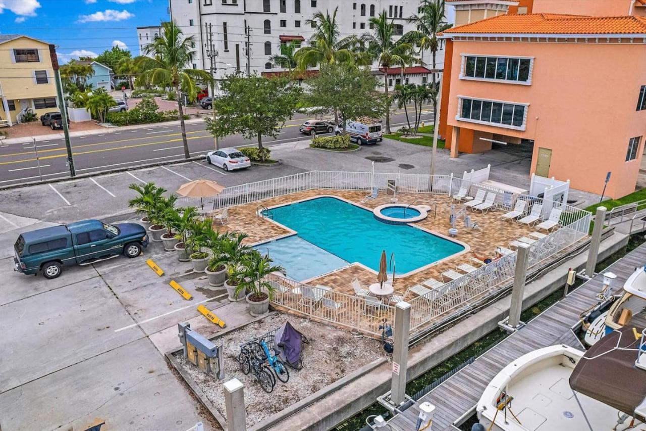 Madeira Bay Bayfront Oasis 1bd 2ba With Holiday home
