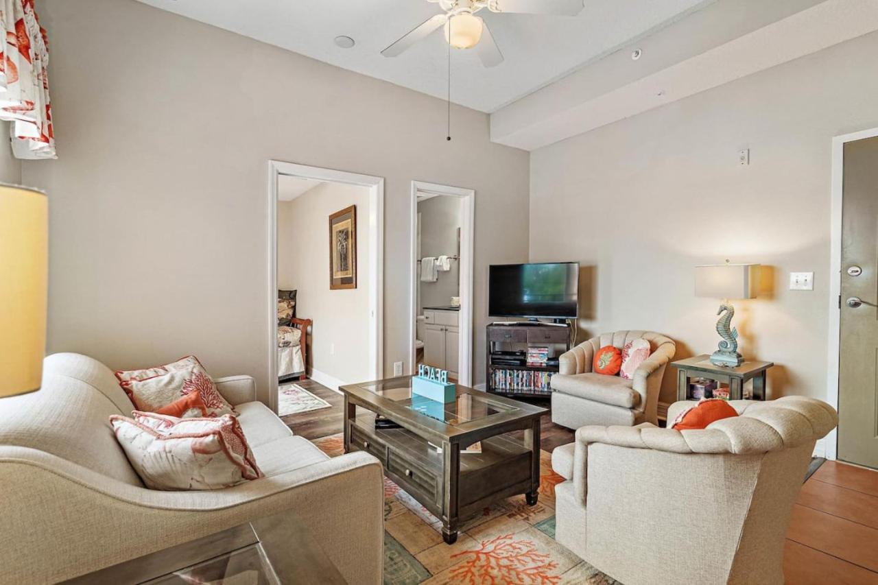 Madeira Bay Bayfront Oasis 1bd 2ba With