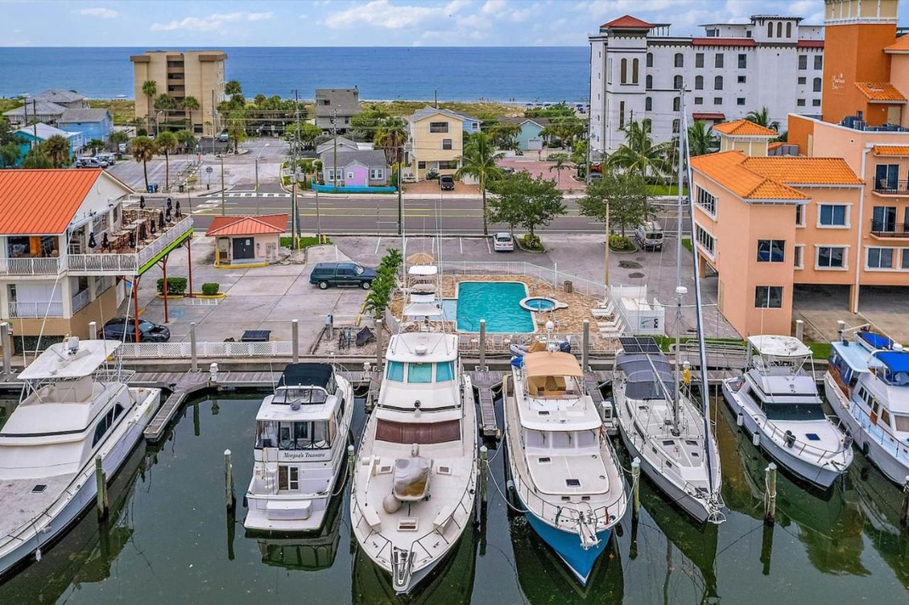 Holiday home Madeira Bay Bayfront Oasis 1bd 2ba With