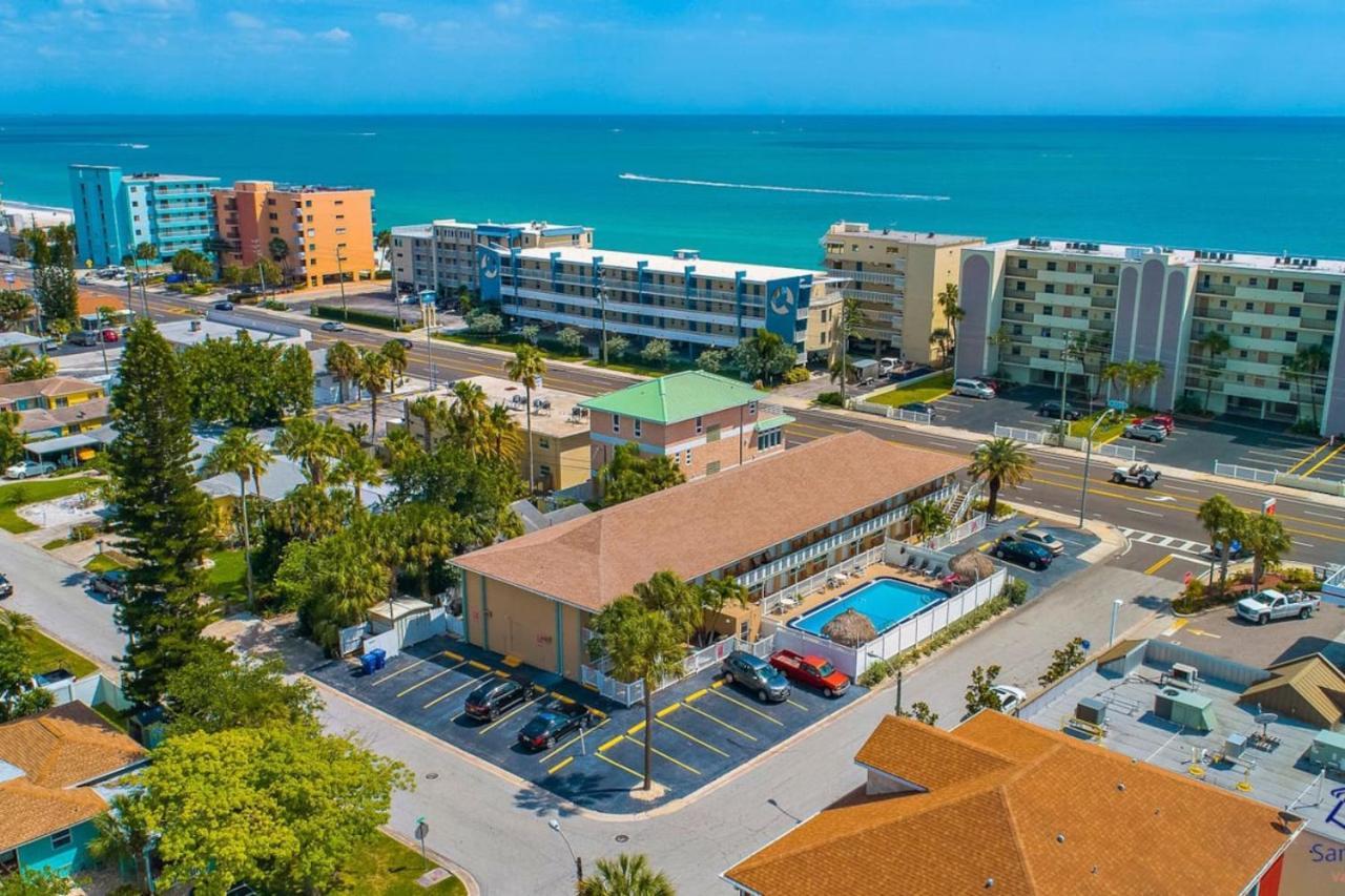 Madeira Tropic Breeze Unit 17 Second Floor *