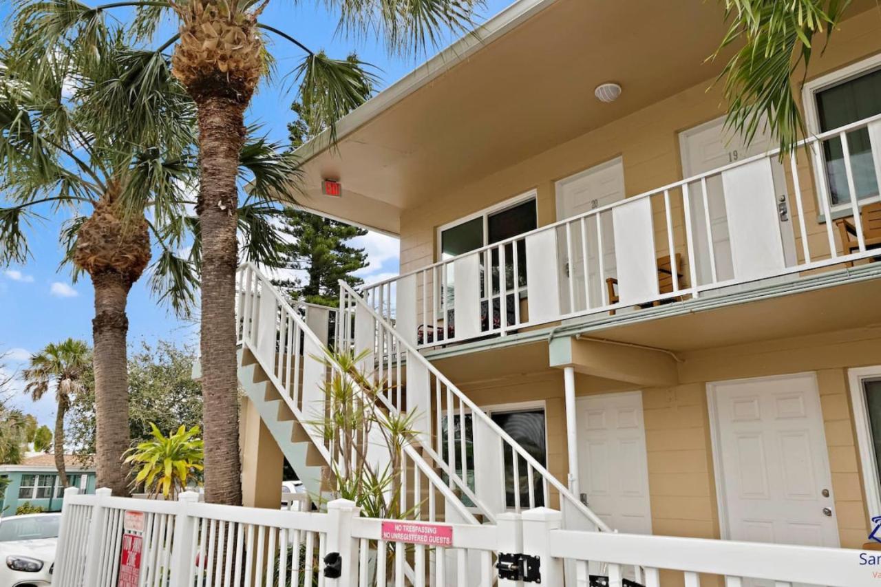 Madeira Tropic Breeze Unit 11 Second Floor *