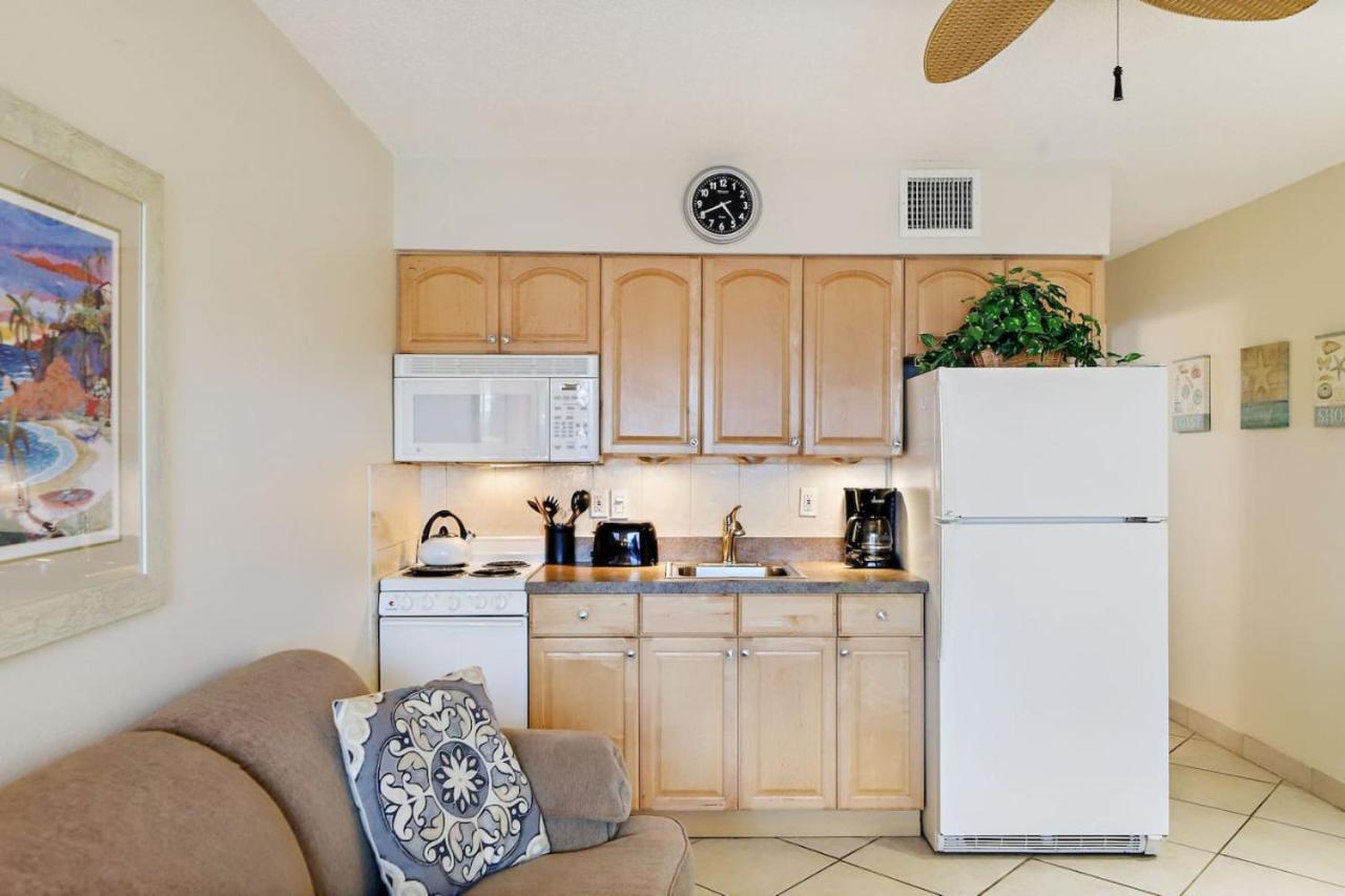 Tropic Breeze 10 Madeira Holiday home St. Pete Beach