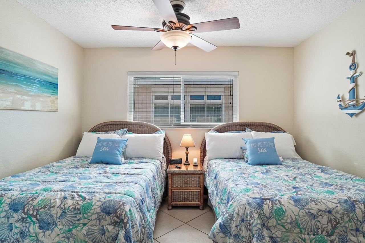 Tropic Breeze 10 Madeira St. Pete Beach
