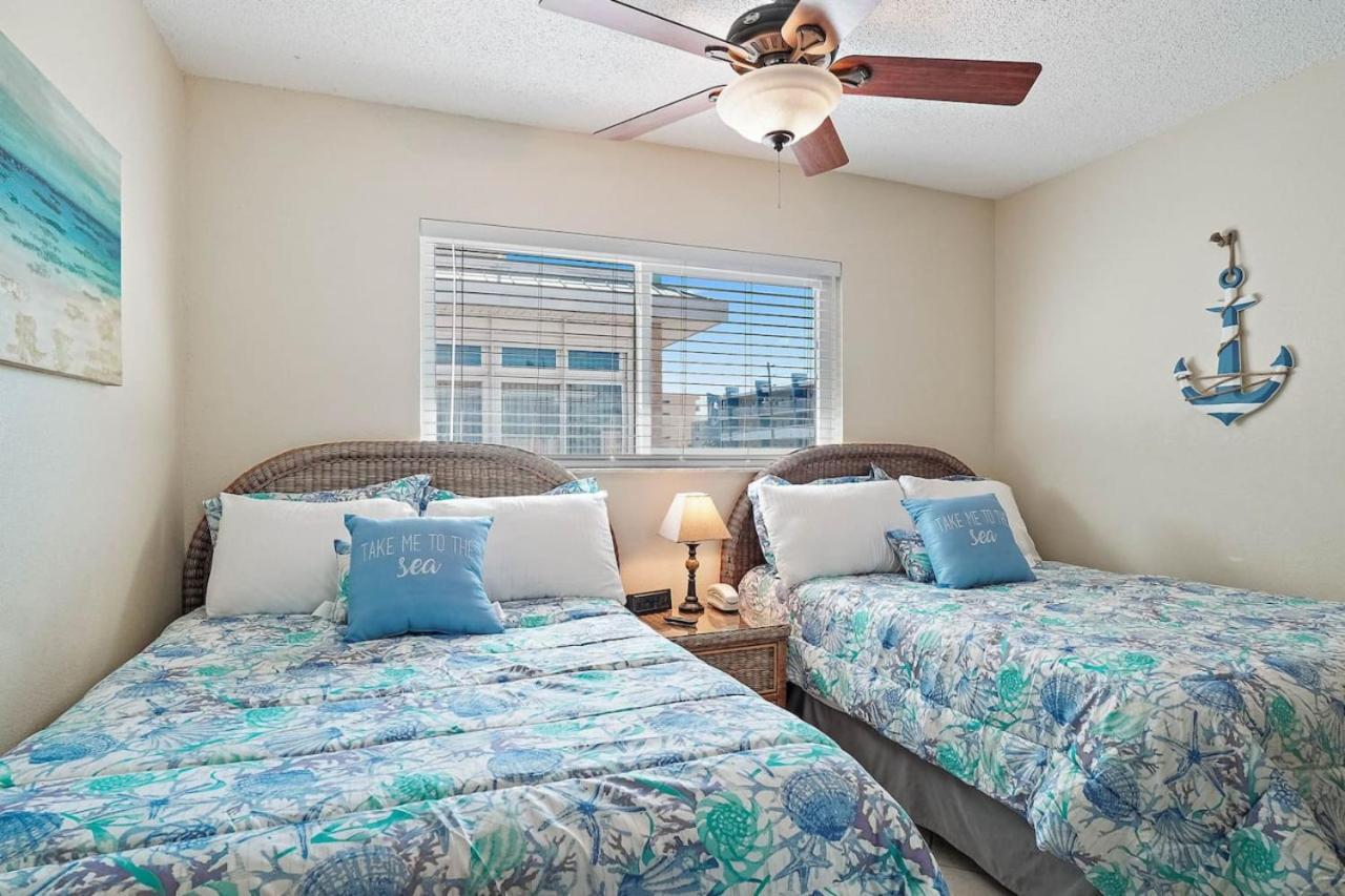 Tropic Breeze 10 Madeira * St. Pete Beach