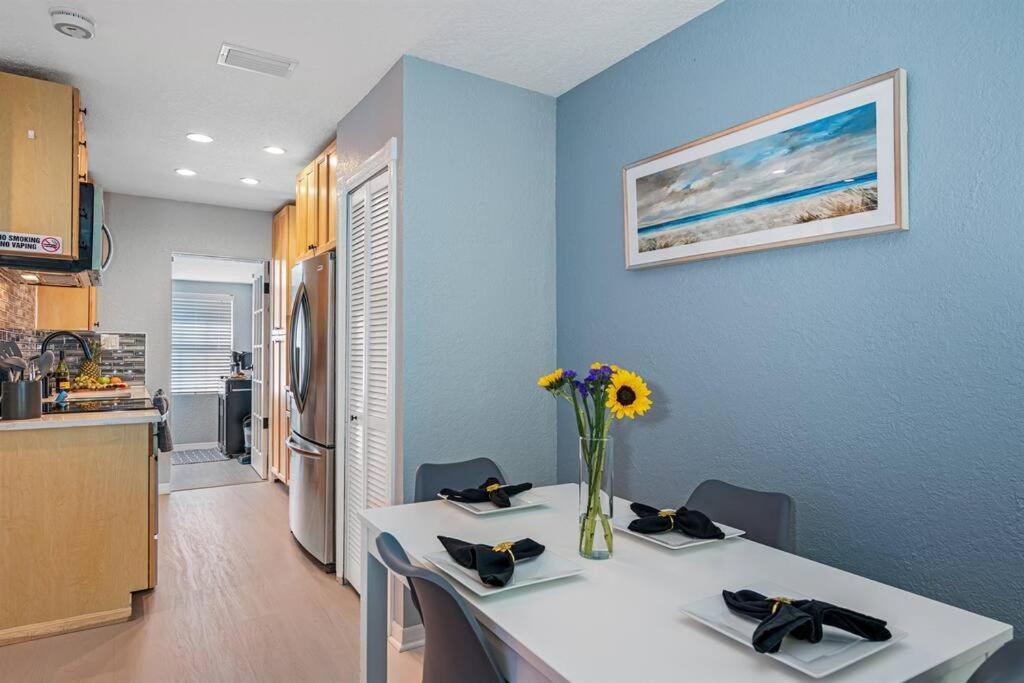 Amazing House Block From Beaches & Attractions * St. Pete Beach