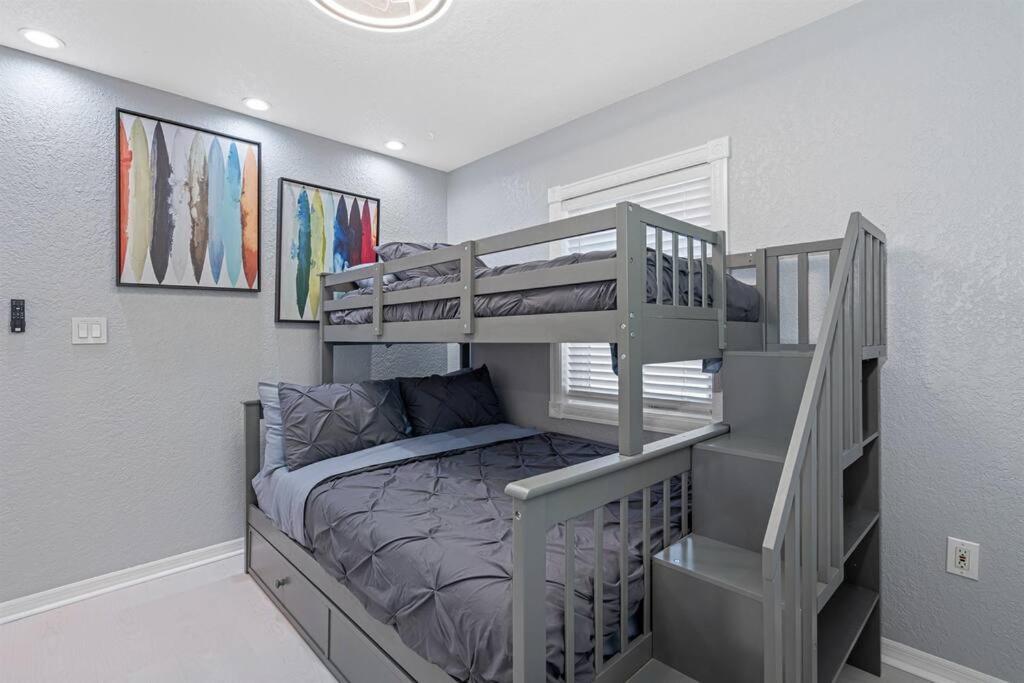 Amazing House Block From Beaches & Attractions * St. Pete Beach