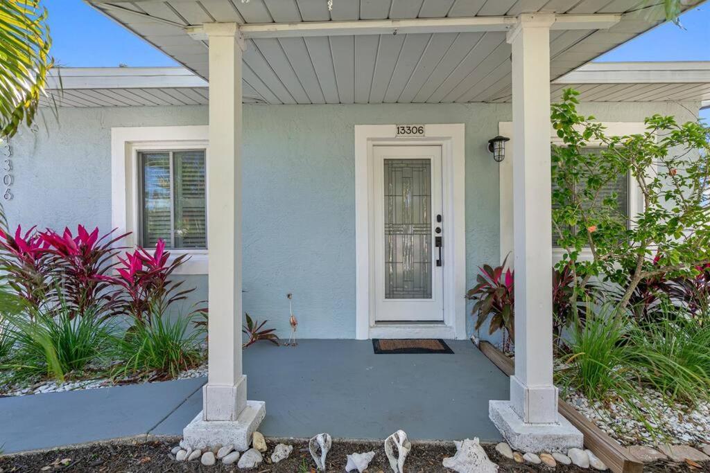 Holiday home Amazing House Block From Beaches & Attractions