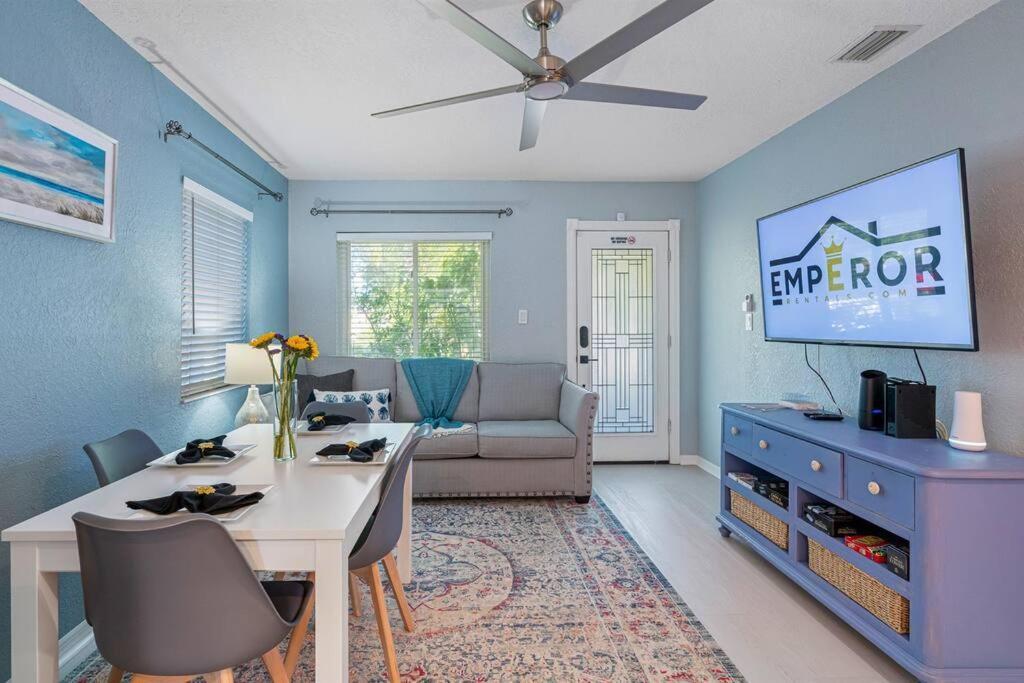 Amazing House Block From Beaches & Attractions Holiday home St. Pete Beach