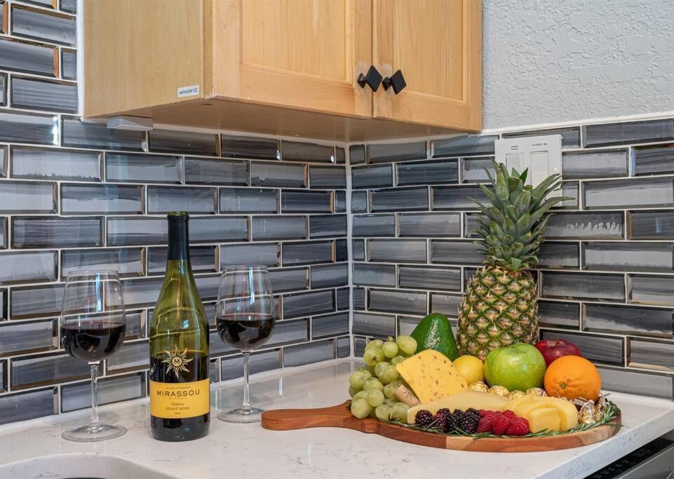 Amazing House Block From Beaches & Attractions Holiday home St. Pete Beach