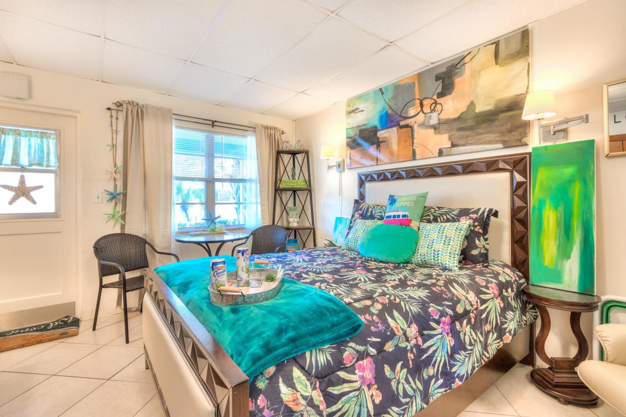 Tropic Terrace #5 - Beachfront Apartment