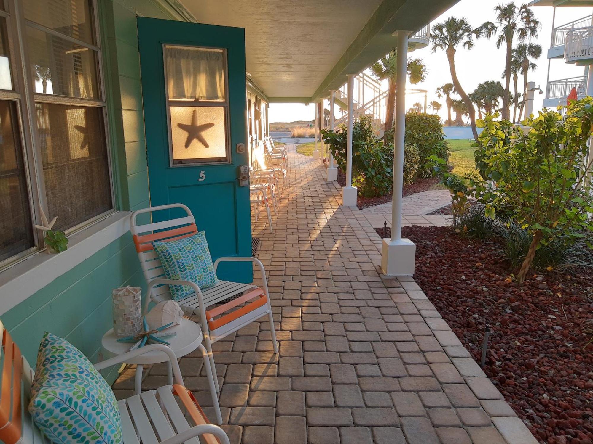 Apartment Tropic Terrace #5 - Beachfront *