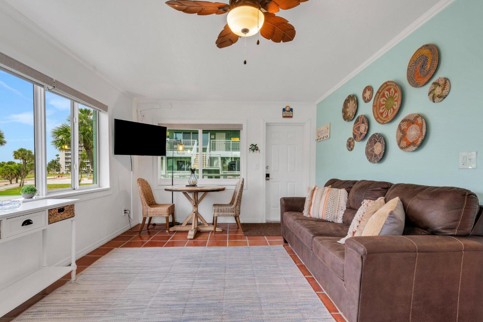 Tropic Terrace #27 -beach View Apartment