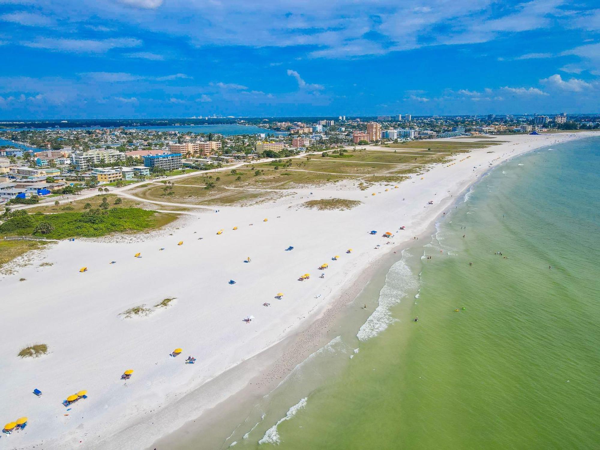 Tropic Terrace #40 - Beachfront Resort St. Pete Beach
