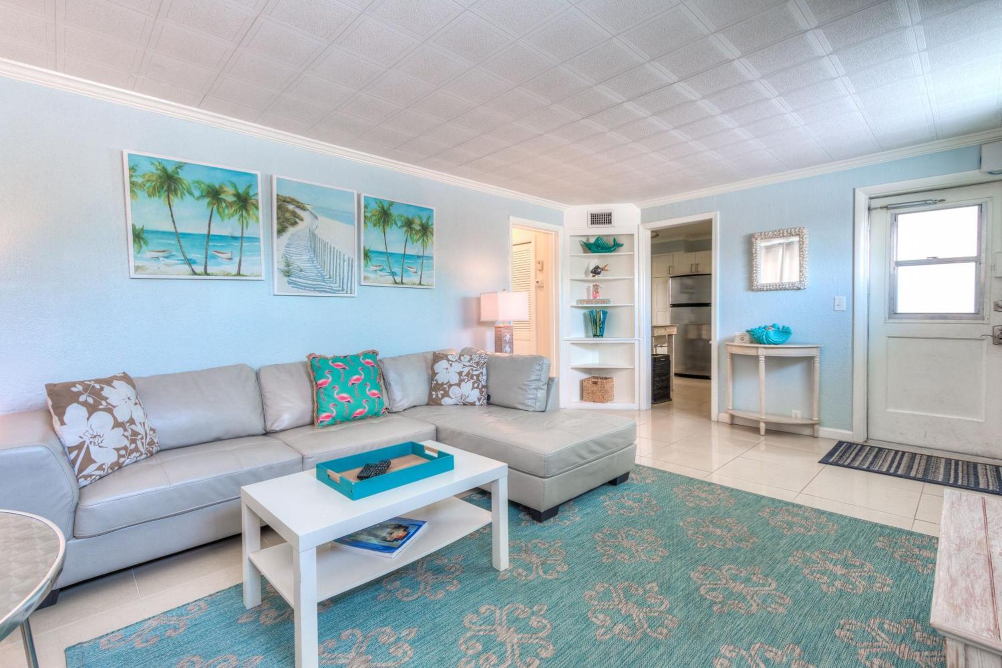 Tropic Terrace #40 - Beachfront Resort St. Pete Beach