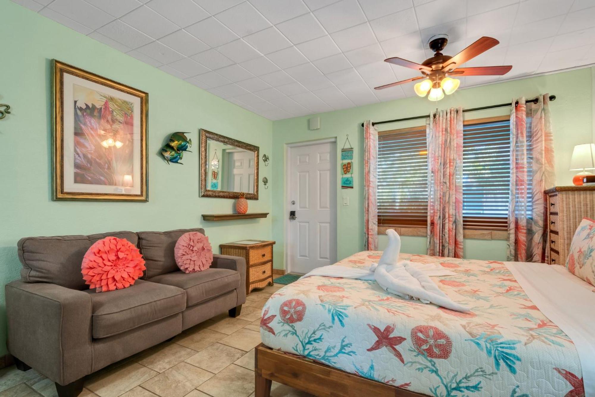Tropic Terrace #37 - Beachfront Apartment