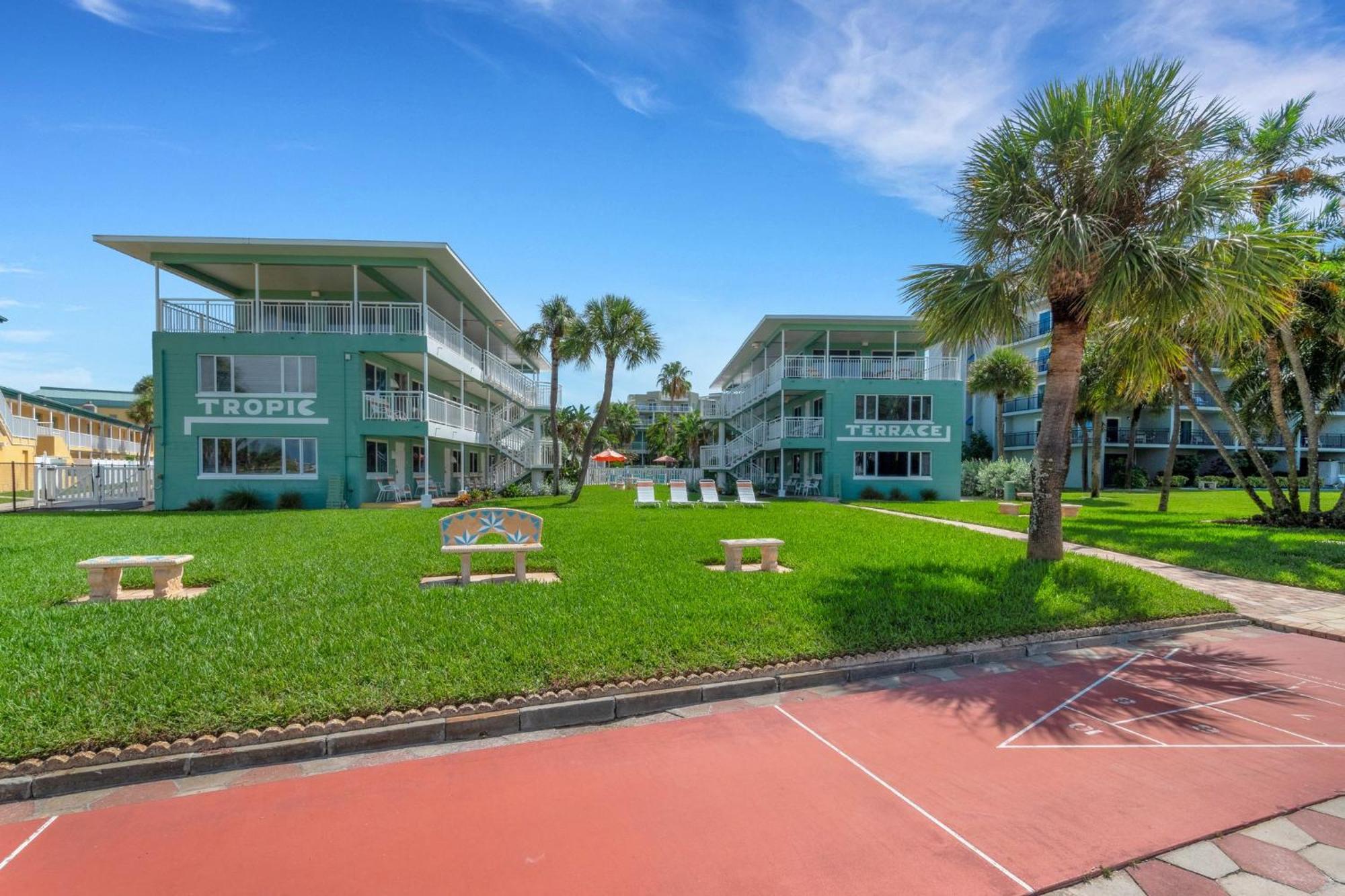 Apartment Tropic Terrace #37 - Beachfront St. Pete Beach