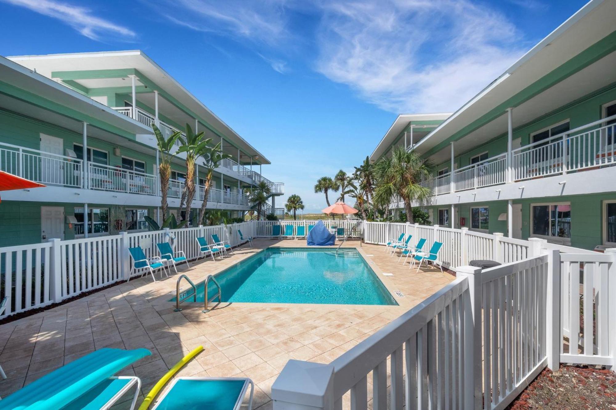 Apartment Tropic Terrace #37 - Beachfront