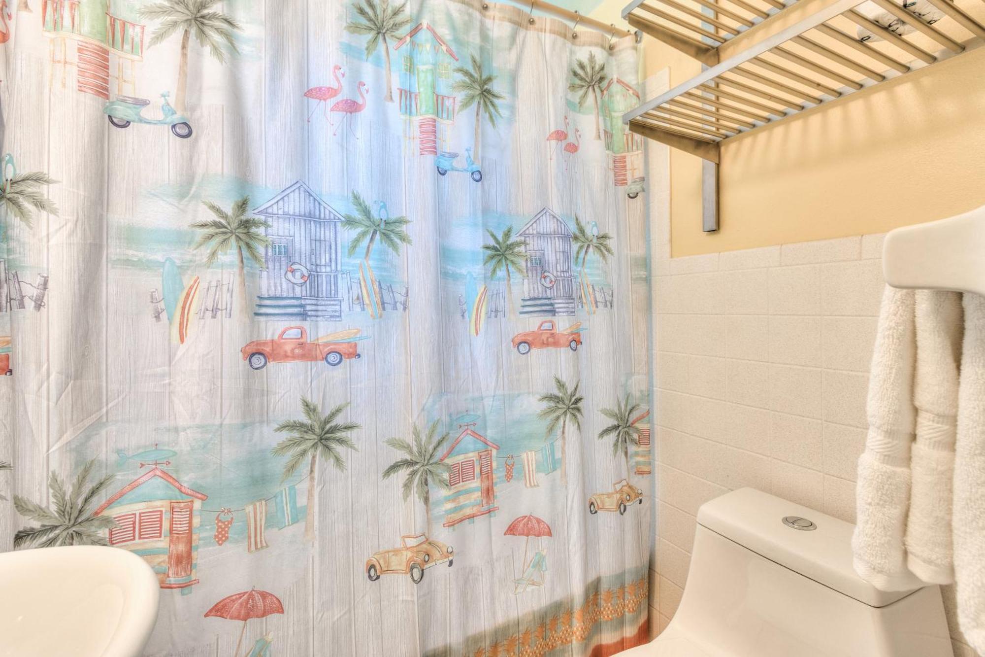 Tropic Terrace #22 - Beachfront Apartment St. Pete Beach
