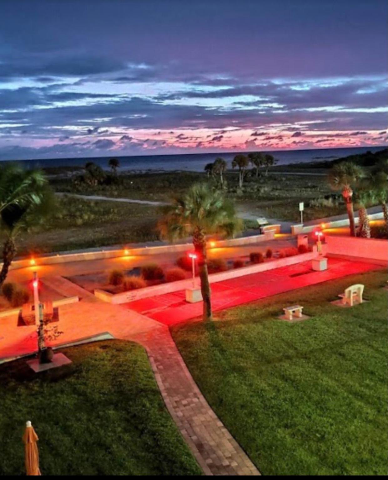Resort Tropic Terrace #11 - Beachfront St. Pete Beach