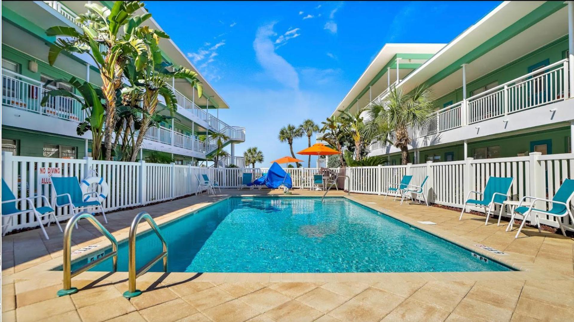 Apartment Tropic Terrace #10 - Beachfront