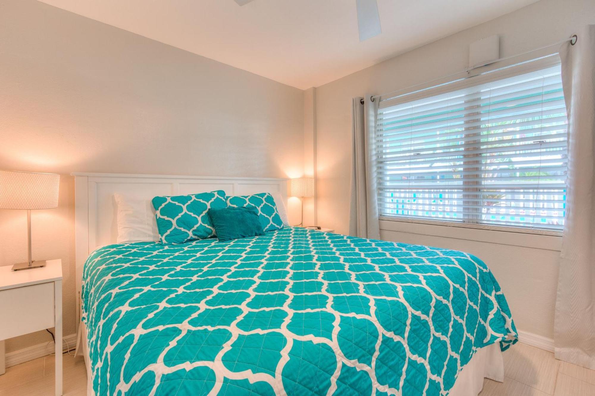 Tropic Terrace #21 - Beachfront Resort St. Pete Beach