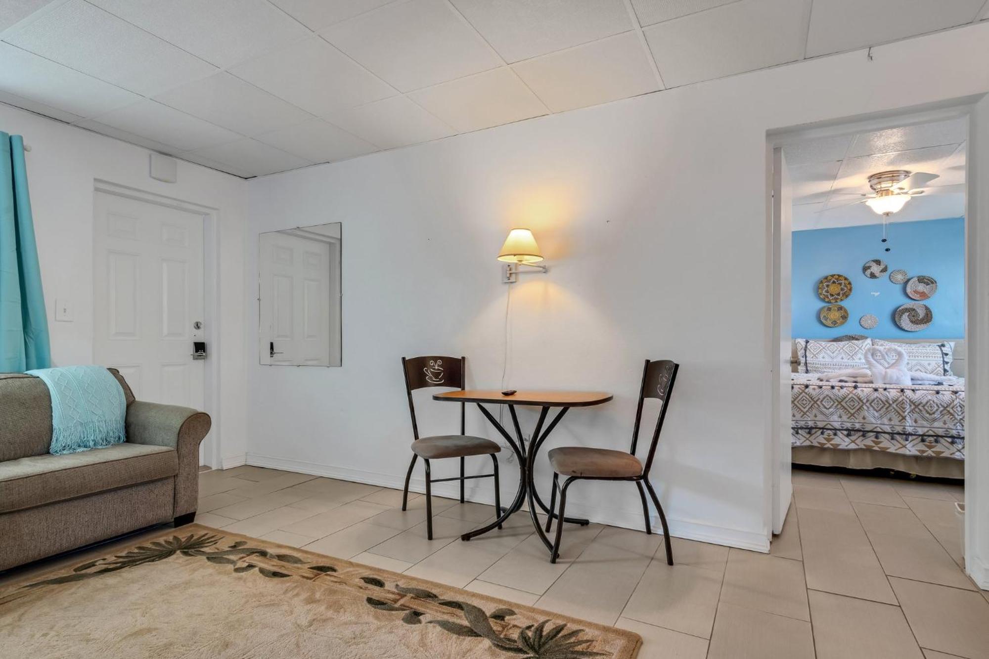 Resort Tropic Terrace #19 - Beachfront St. Pete Beach