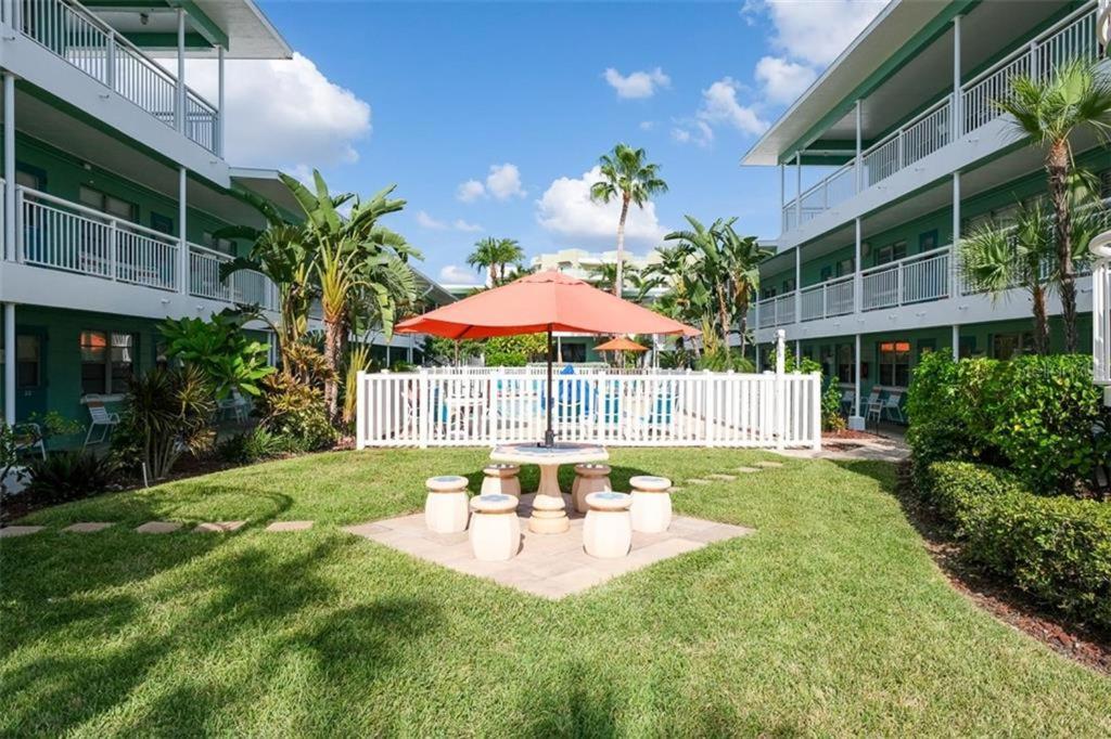 Tropic Terrace #23 - Beachfront Apartment *