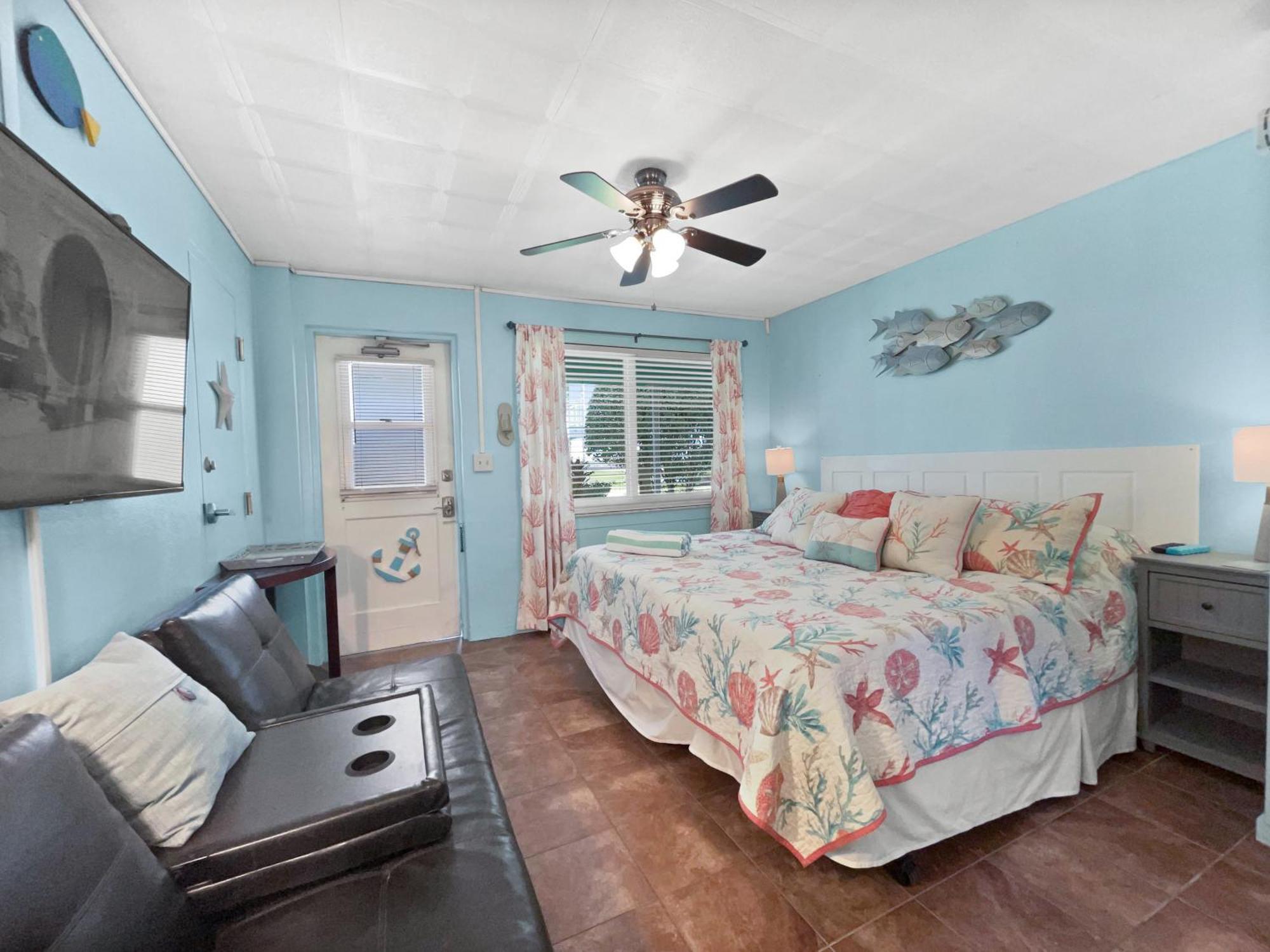 Apartment Tropic Terrace #23 - Beachfront St. Pete Beach
