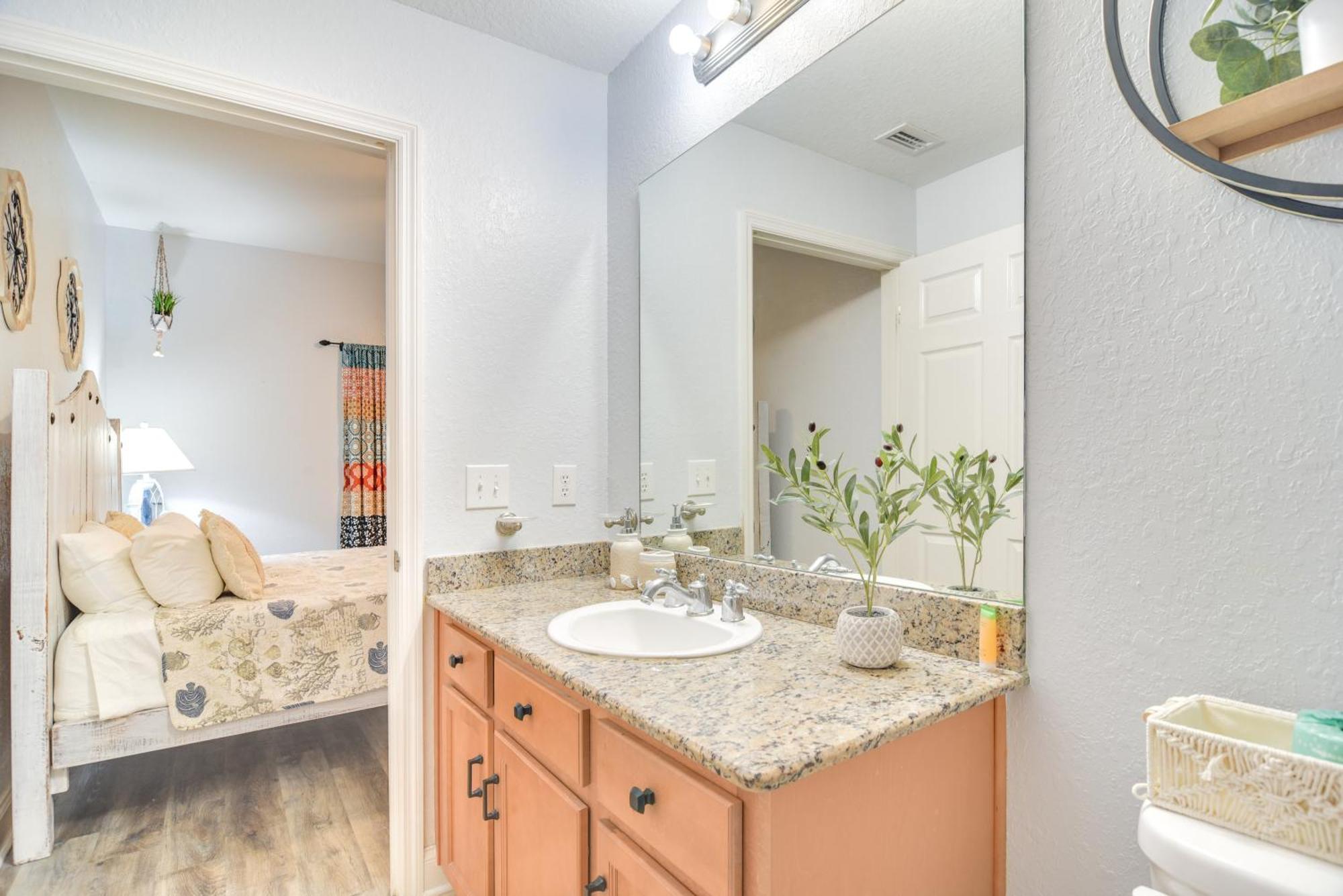 4th-floor Waterfront On Treasure Island!