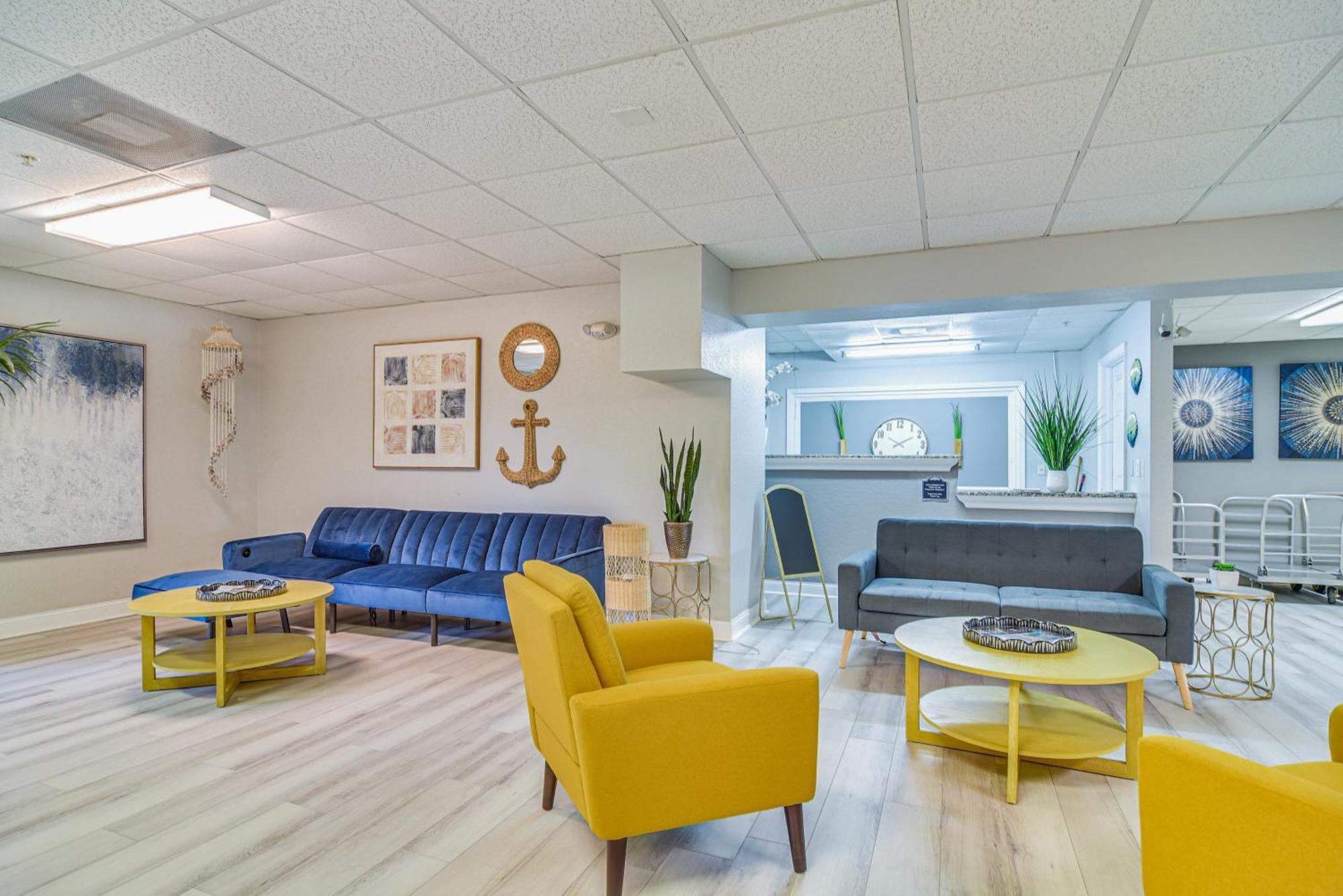 Apartment 4th-floor Waterfront On Treasure Island! St. Pete Beach